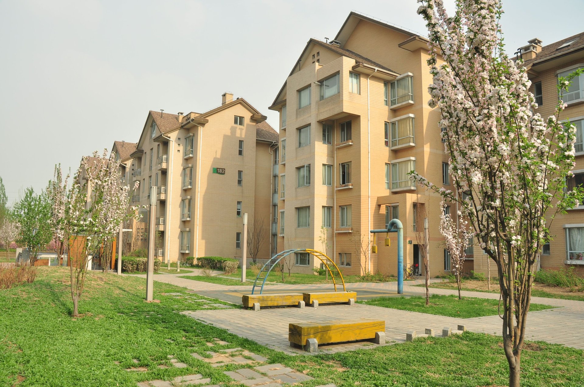 奥林匹克花园一期 - Beijing property leasing for expats