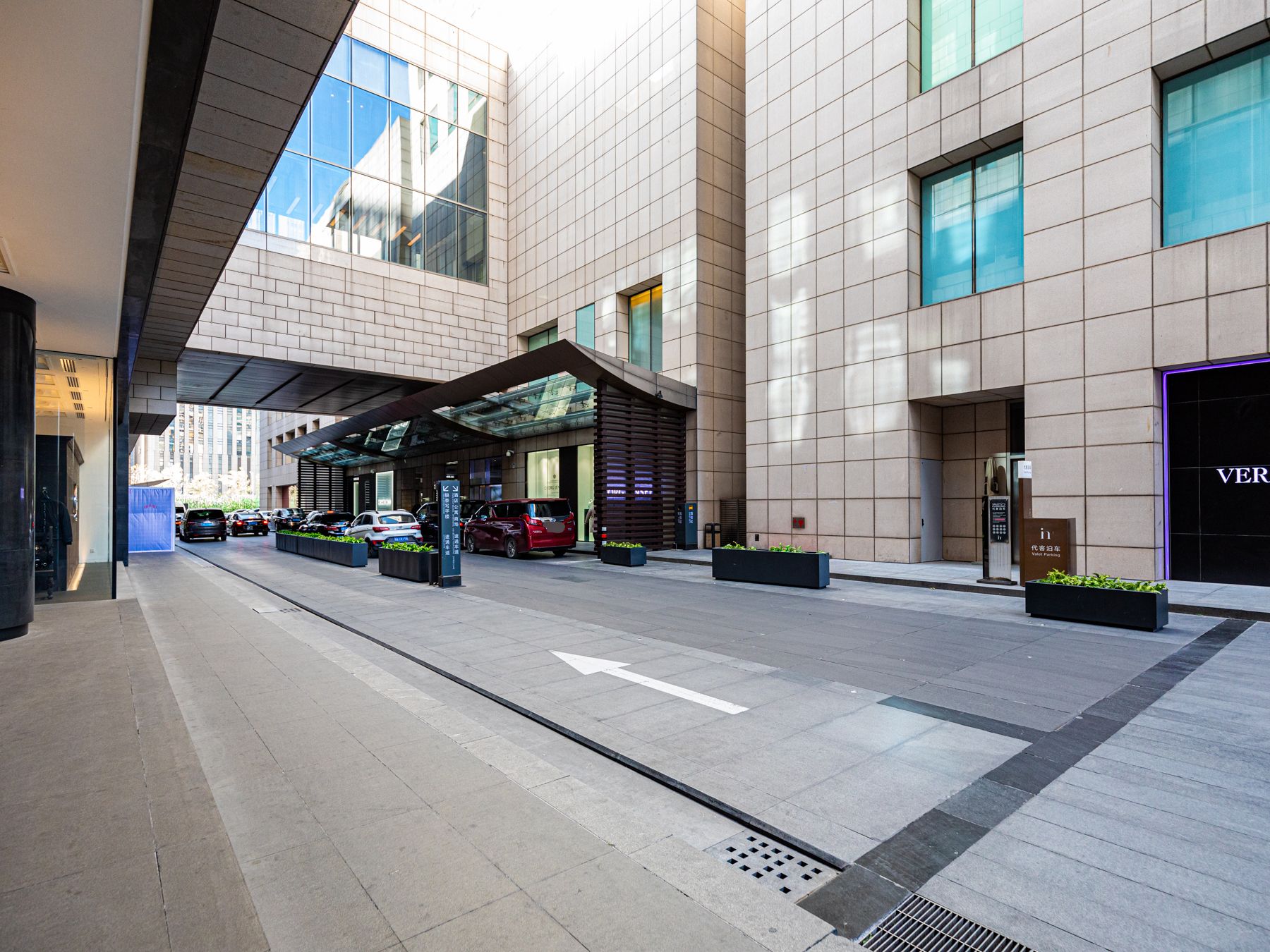 北京银泰中心 - Beijing property leasing for expats