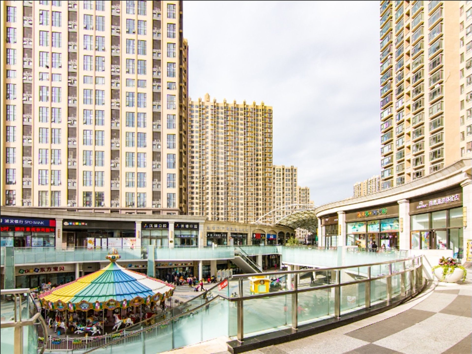 华贸城 - Beijing property leasing for expats