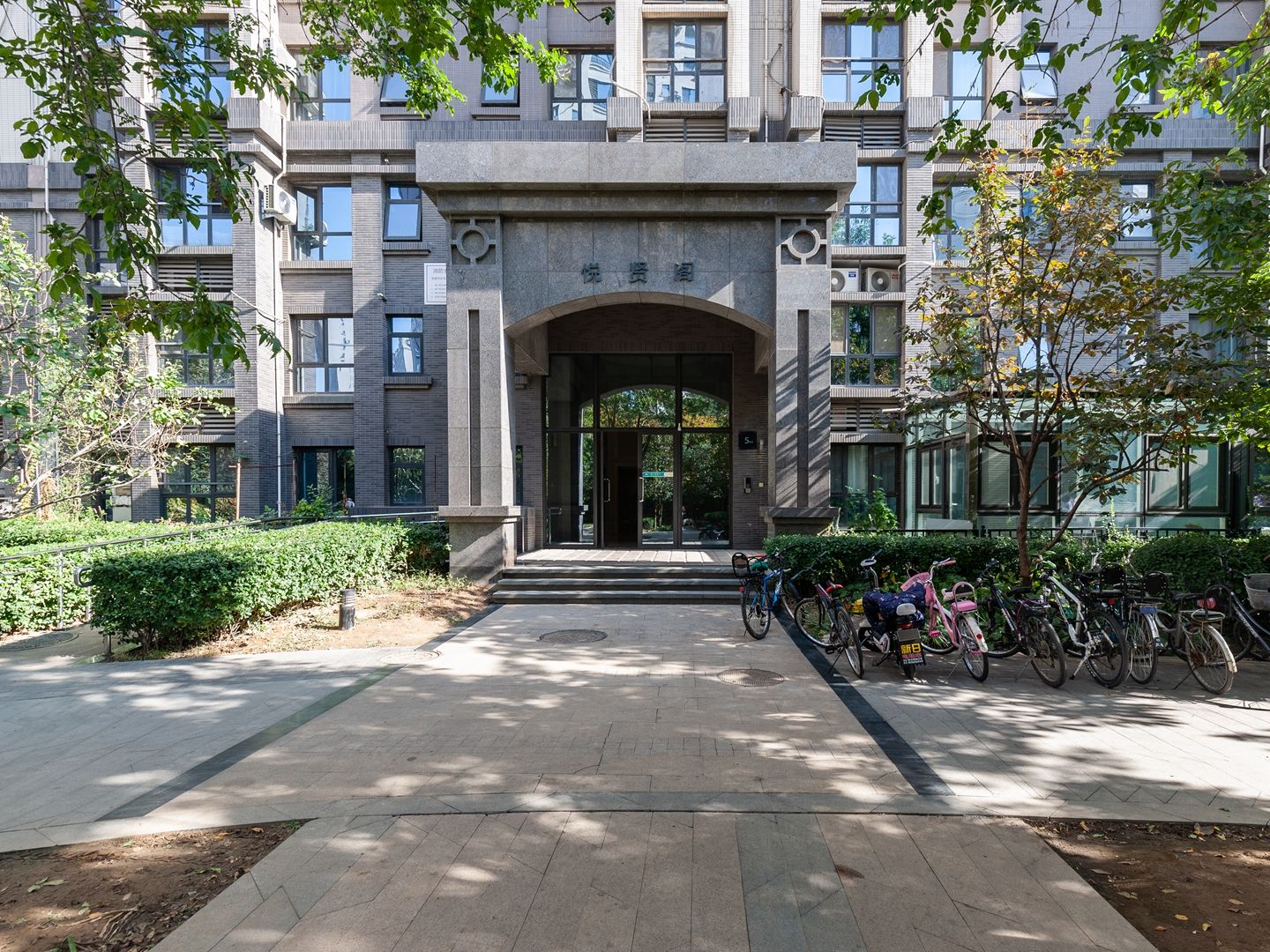 华业东方玫瑰A区 - Beijing property leasing for expats