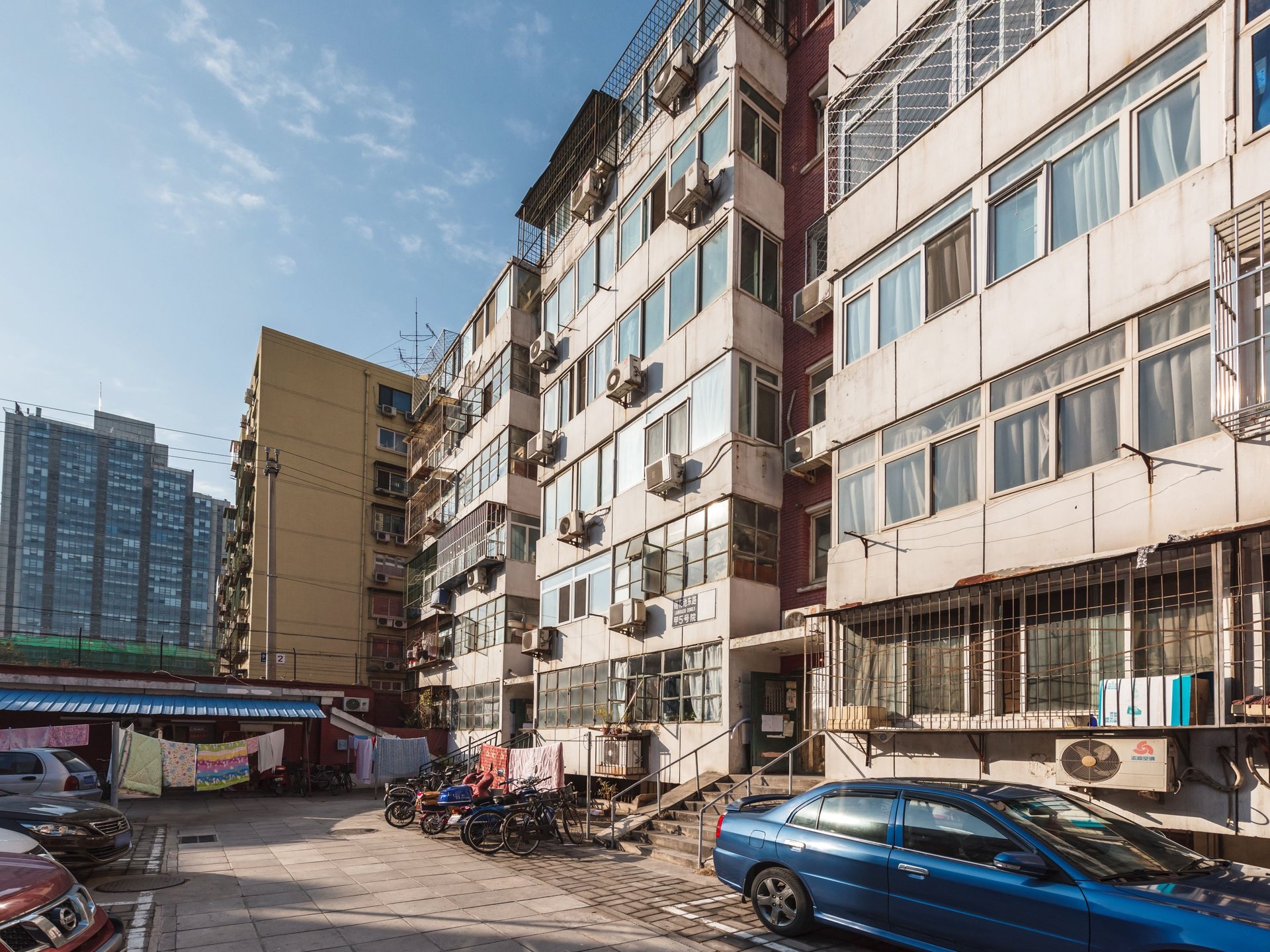 莲花池东路甲5号院 - Beijing property leasing for expats