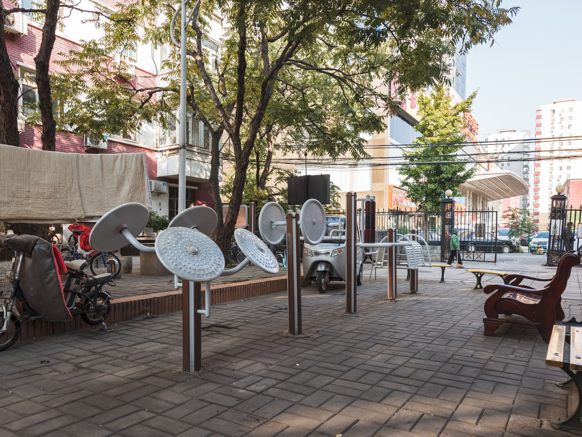 莲花池东路甲5号院 - Beijing property leasing for expats