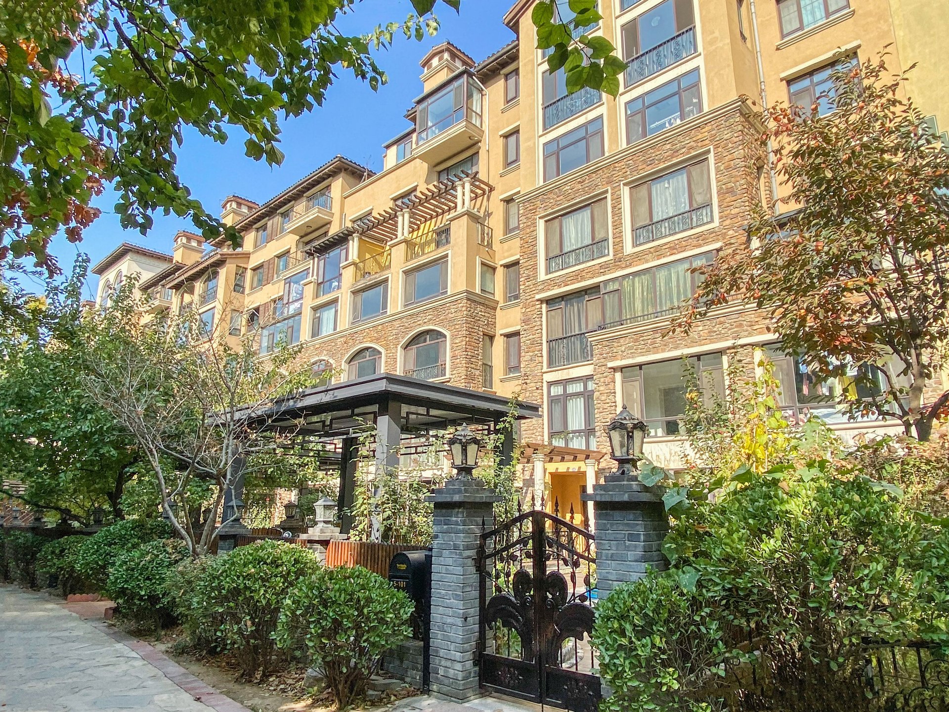 龙湖花盛香醍 - Beijing property leasing for expats