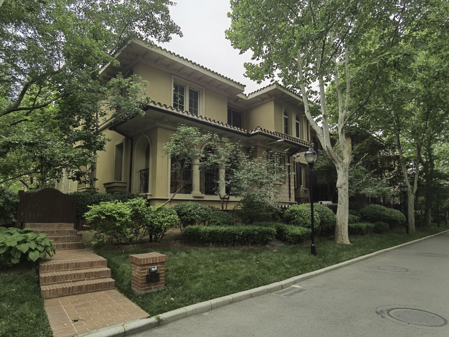 Longhu Yanlan Mountain - beijing expat housing photo 5