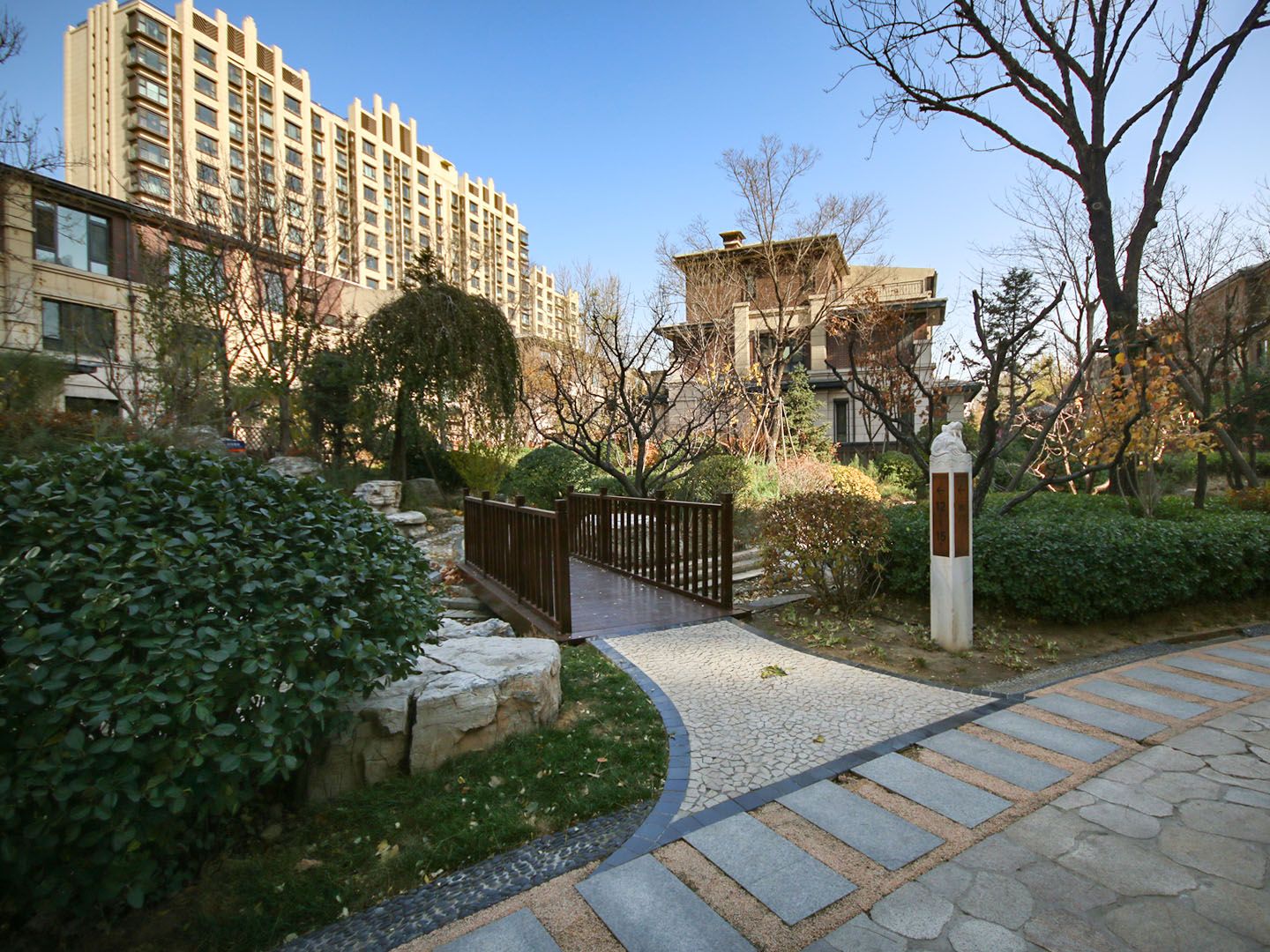 龙湖滟澜新宸西区 - Beijing property leasing for expats