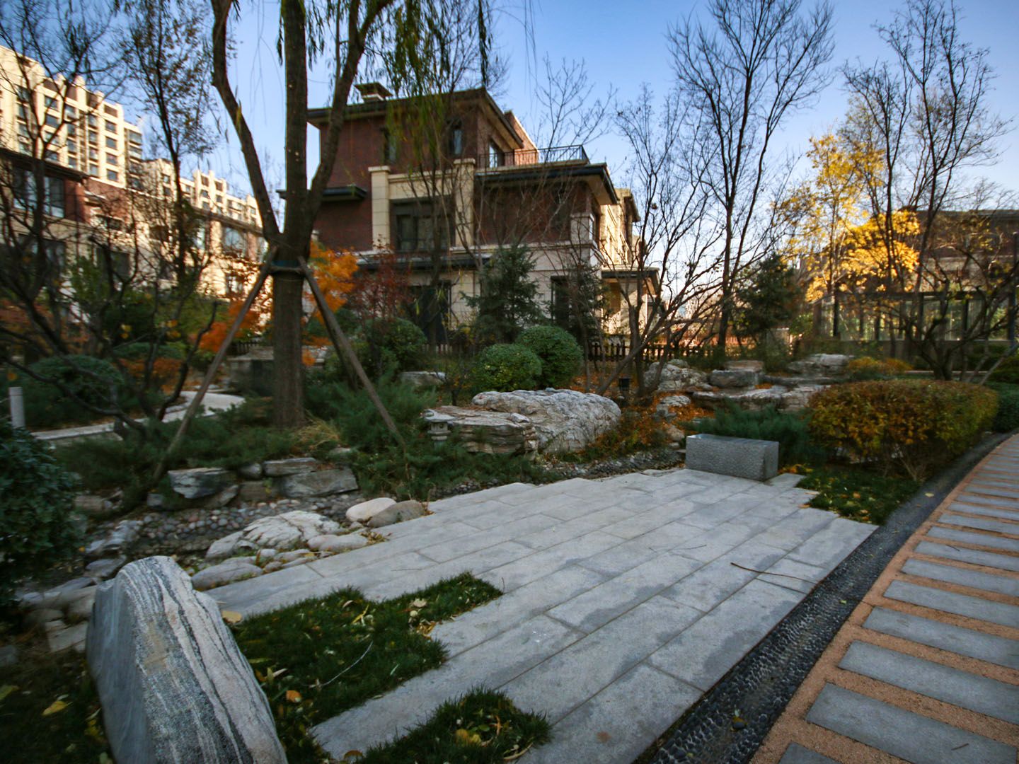 龙湖滟澜新宸西区 - Beijing property leasing for expats