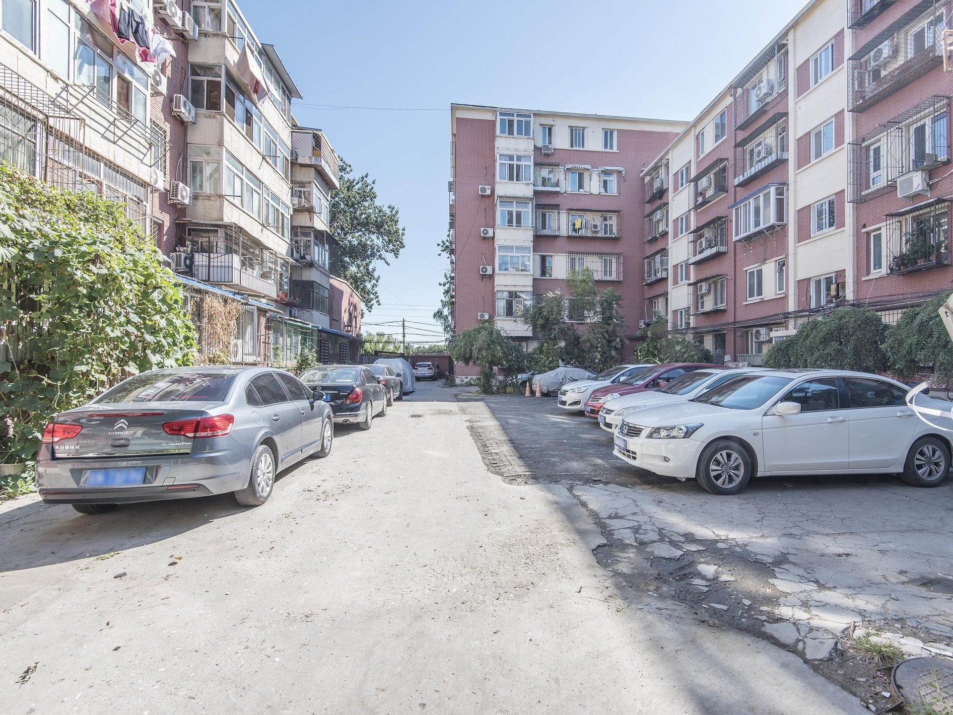 龙潭西里 - Beijing property leasing for expats