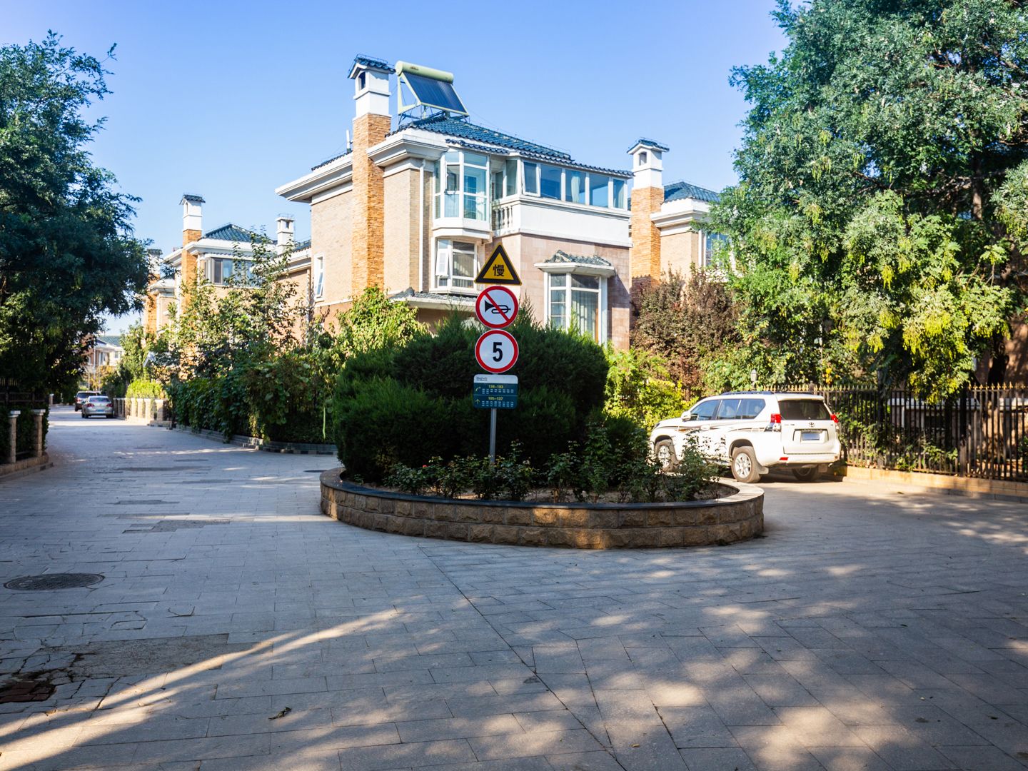 Swan Castle - beijing expat housing photo 2