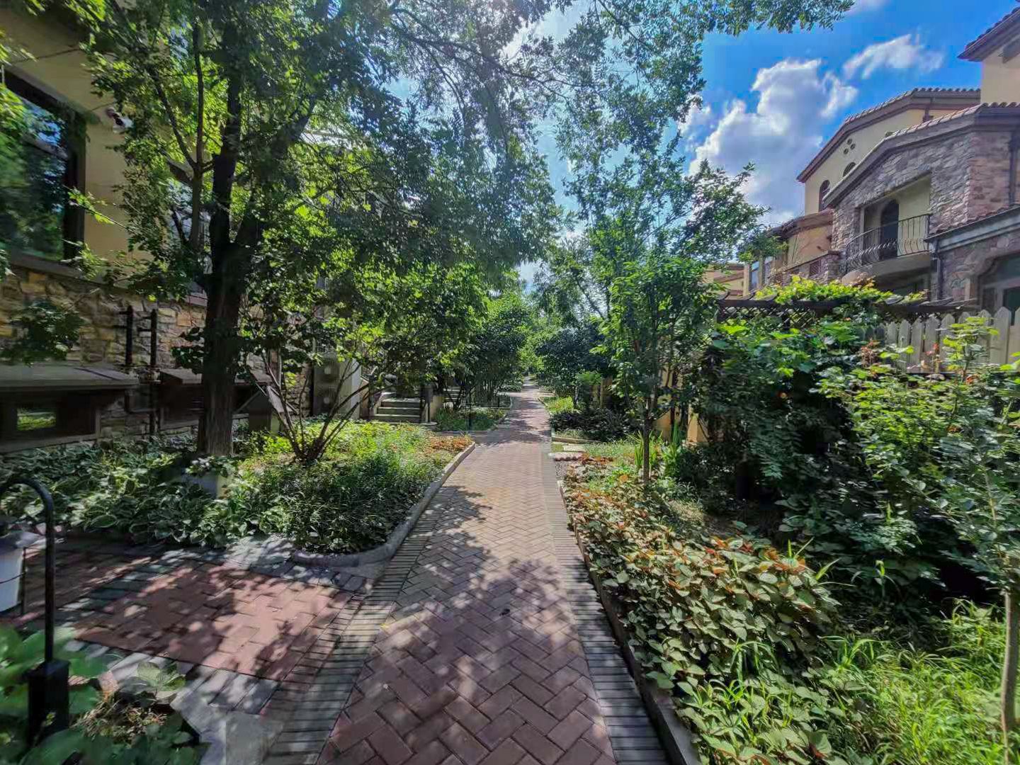 万通龙山逸墅 - Beijing property leasing for expats