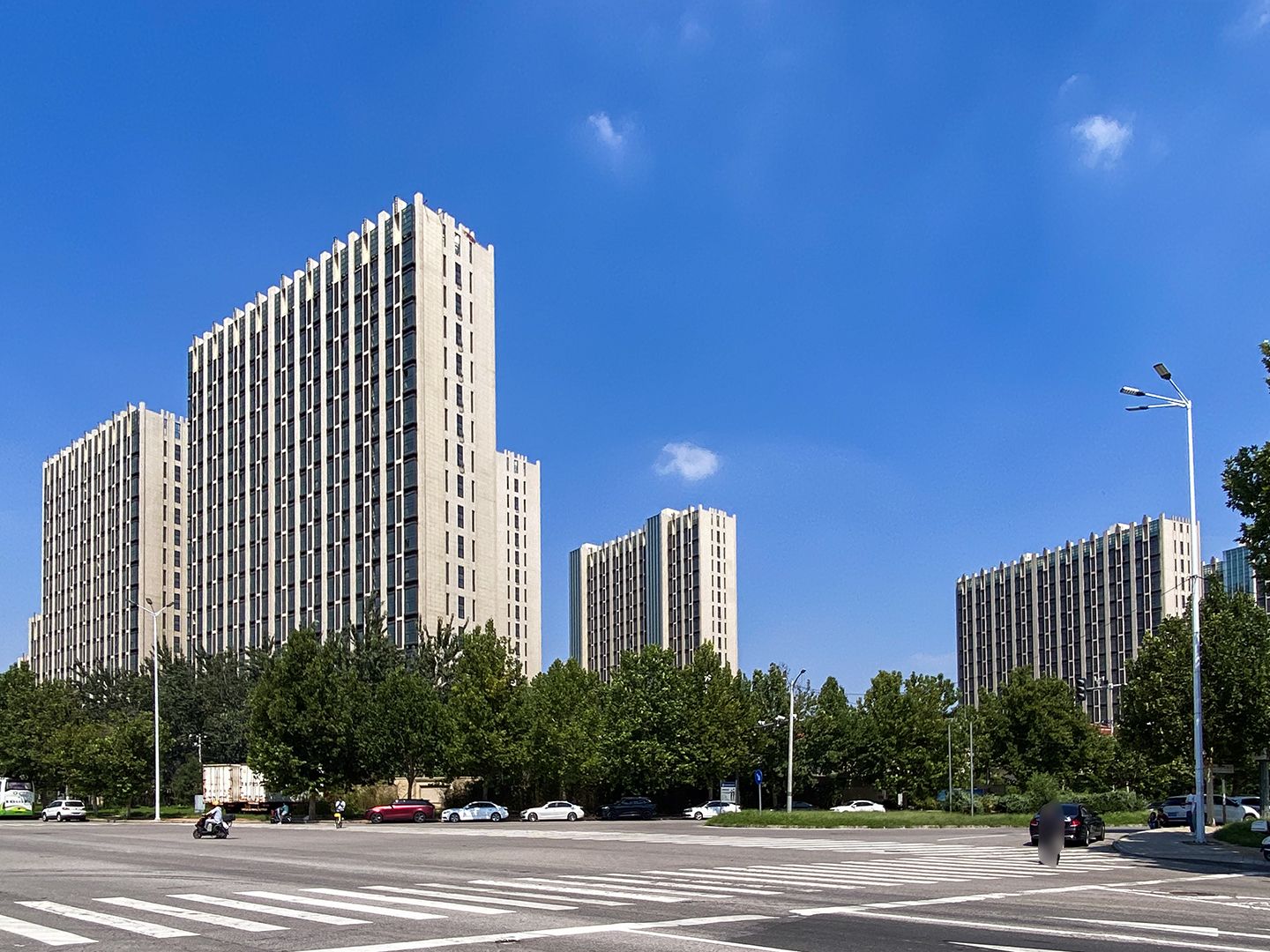 银河中心 - Beijing property leasing for expats