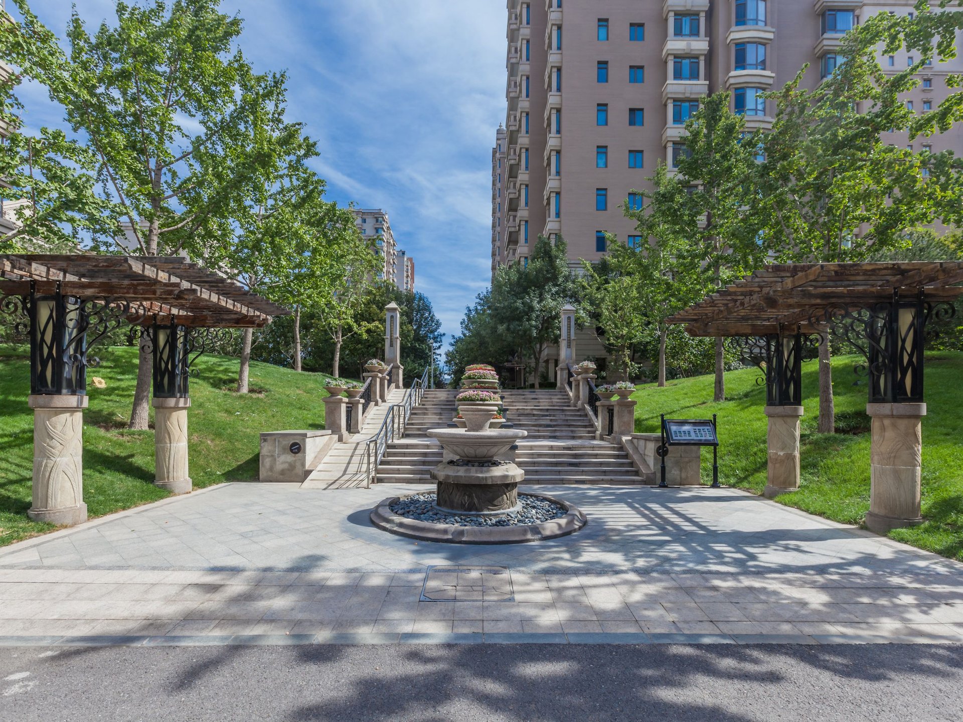 远洋万和城A区 - Beijing property leasing for expats