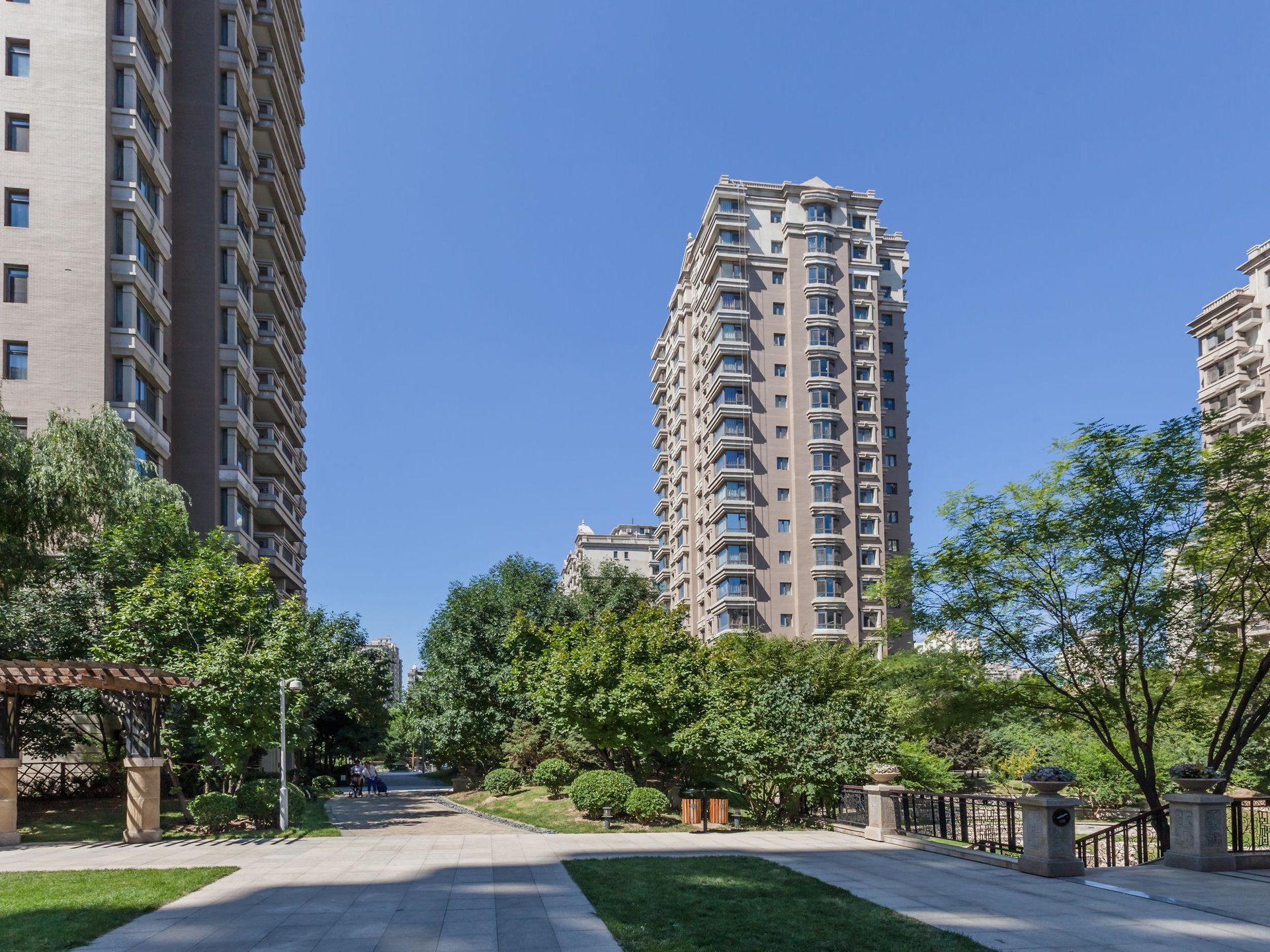 远洋万和城A区 - Beijing property leasing for expats