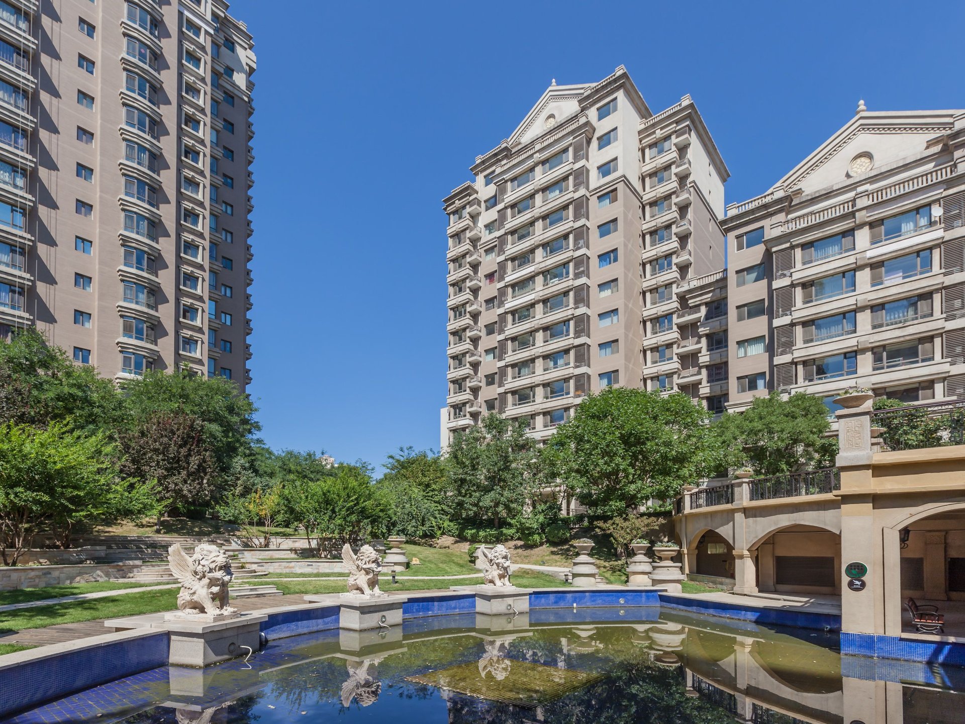 远洋万和城A区 - Beijing property leasing for expats