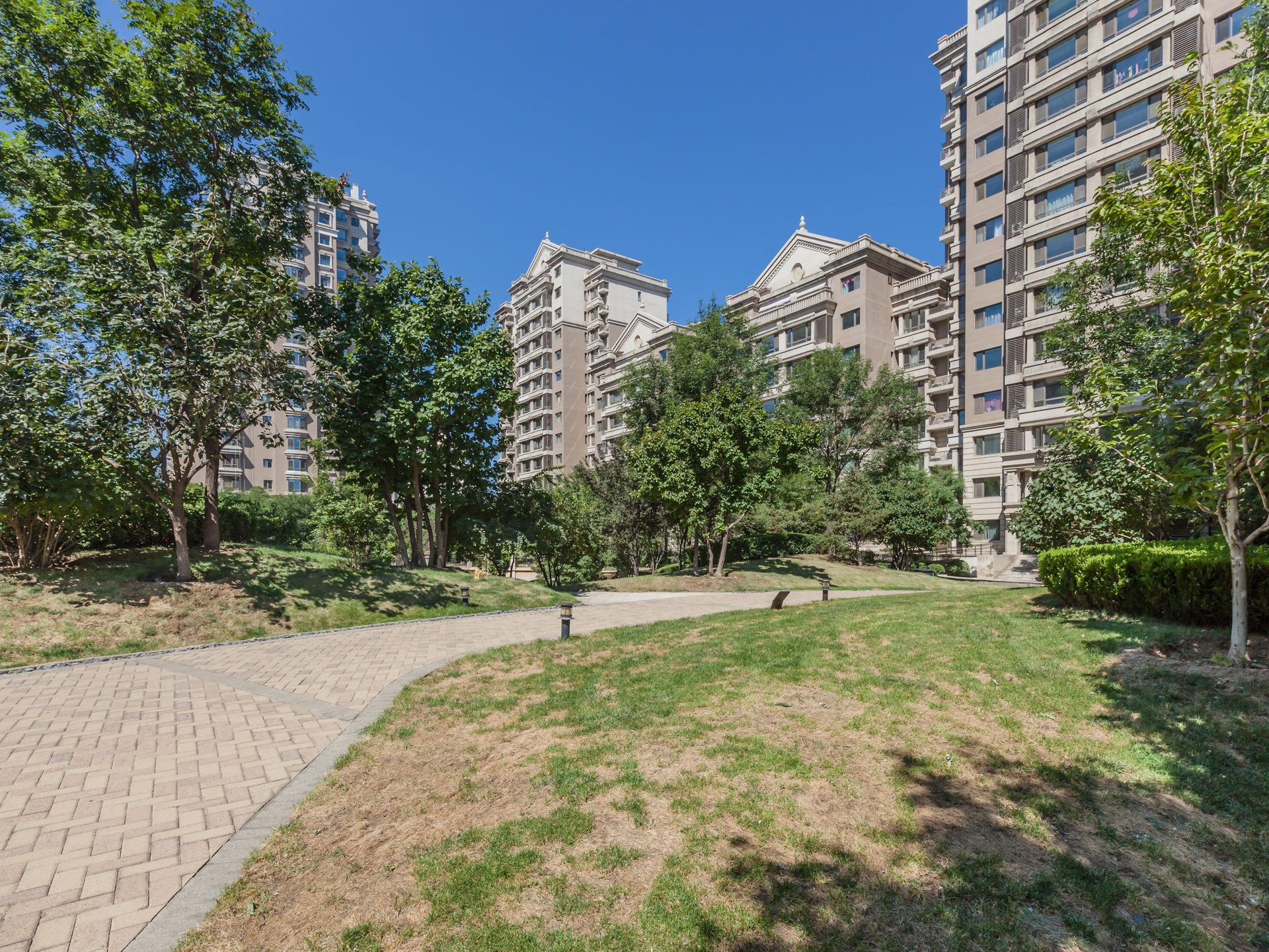 远洋万和城A区 - Beijing property leasing for expats