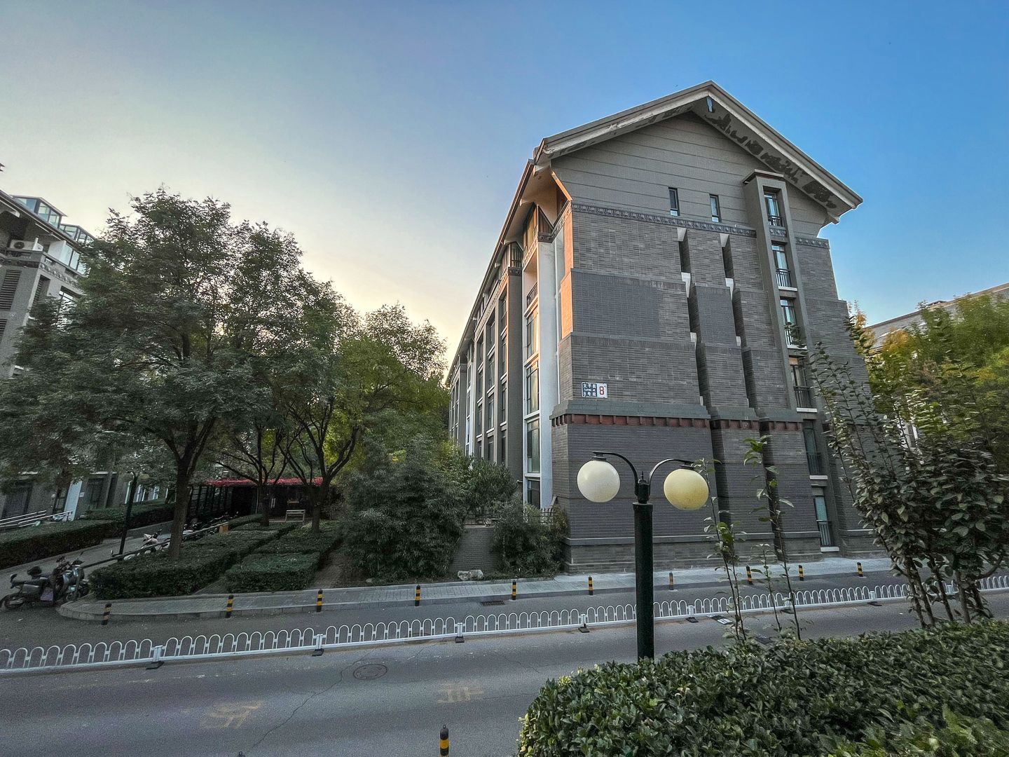 朱雀门 - Beijing property leasing for expats