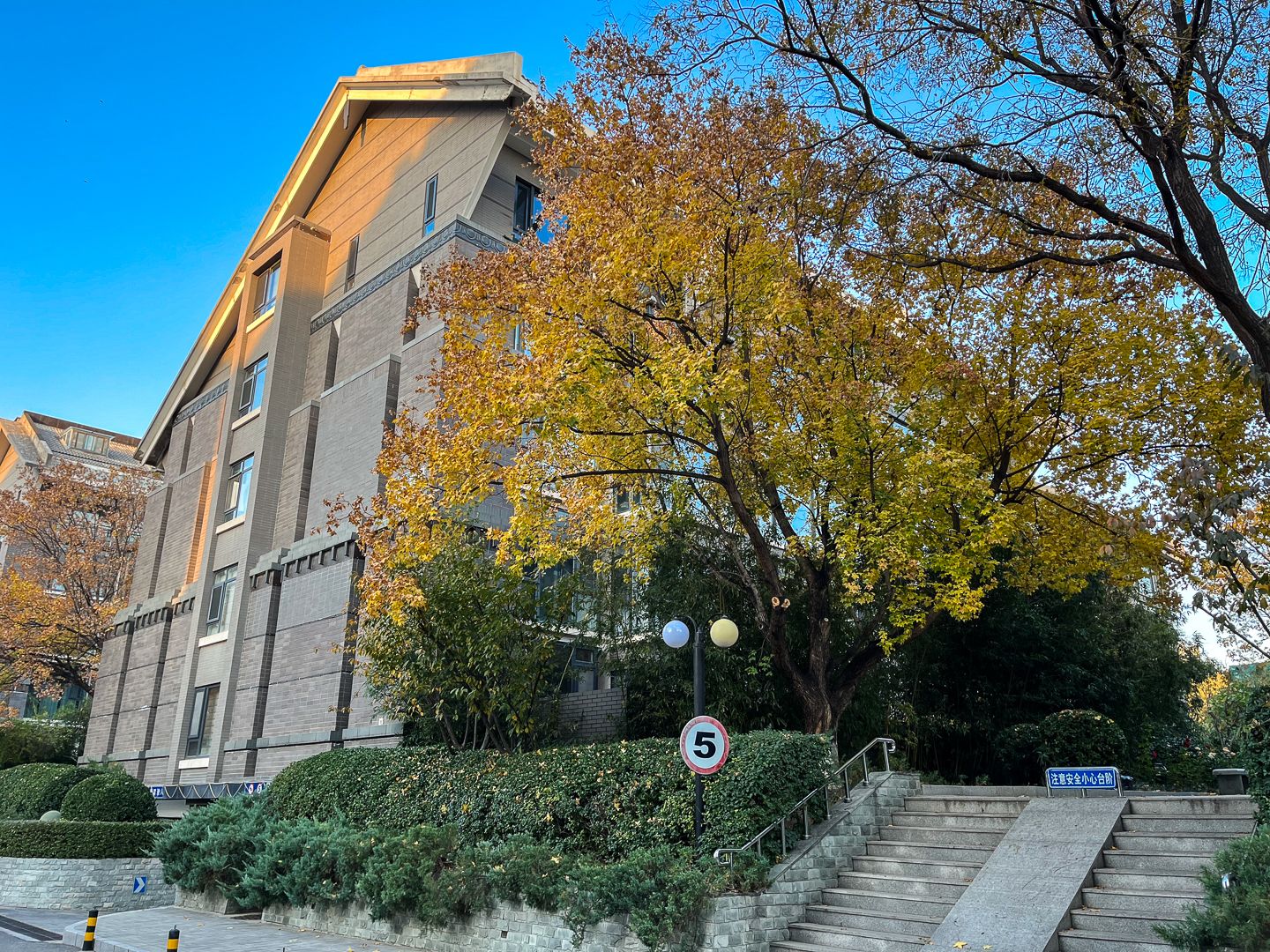 朱雀门 - Beijing property leasing for expats