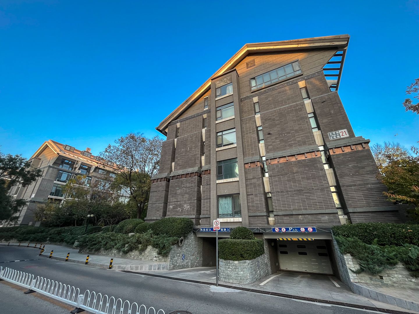 朱雀门 - Beijing property leasing for expats